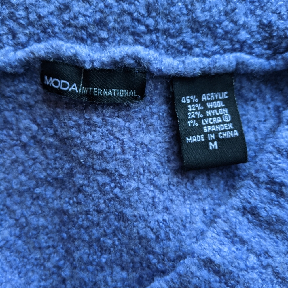 Sweater - Picture 5 of 5